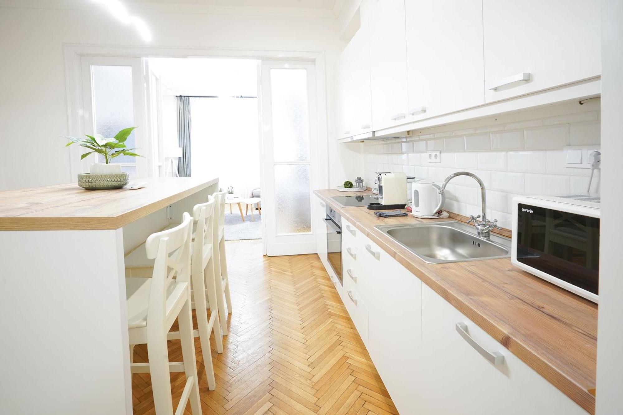 Venus - Paulay Ede I Apartment